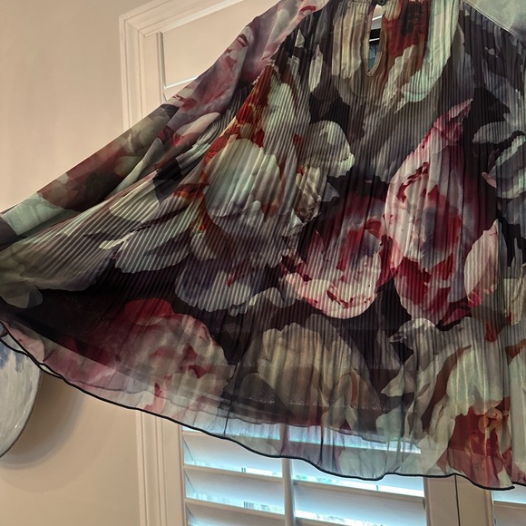 Floral Chiffon Blouse - Picture 8 of 8